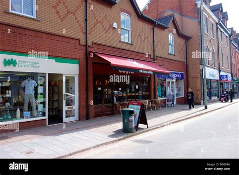 tiverton charity shops